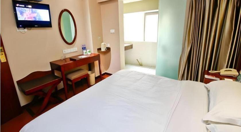 Greentree Inn Xi'An Bell And Drum Tower Food Street Ancient City Wall Ximen Express Hotel Zewnętrze zdjęcie